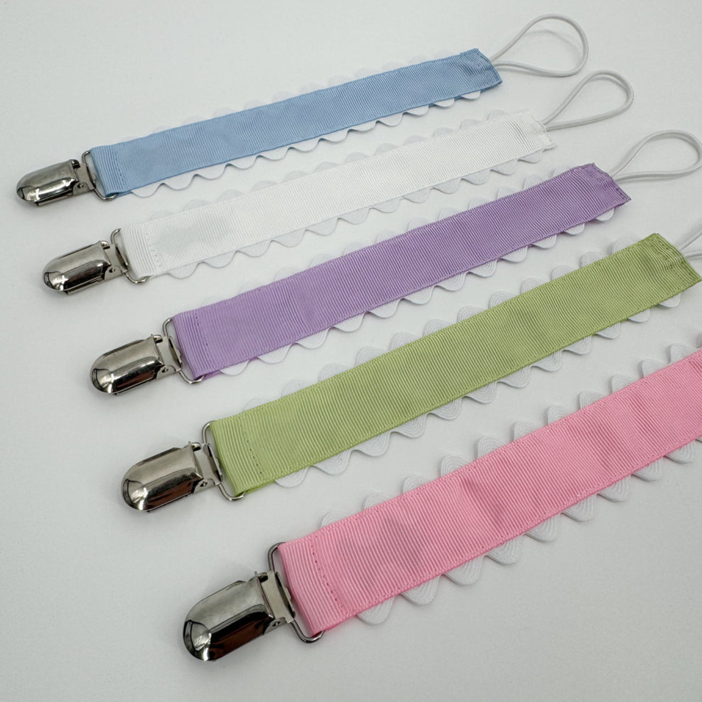 Scallop Edge Pacifer Clip